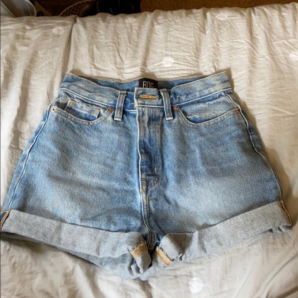 BDG mom short size 24